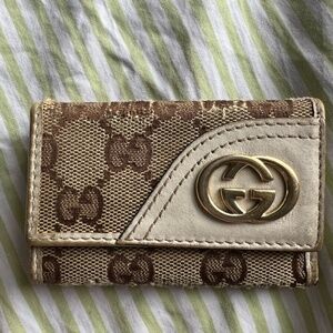 Gucci Monogram Key Holder
